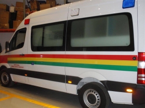 mercedes-benz-ambulance-conversion (5)           